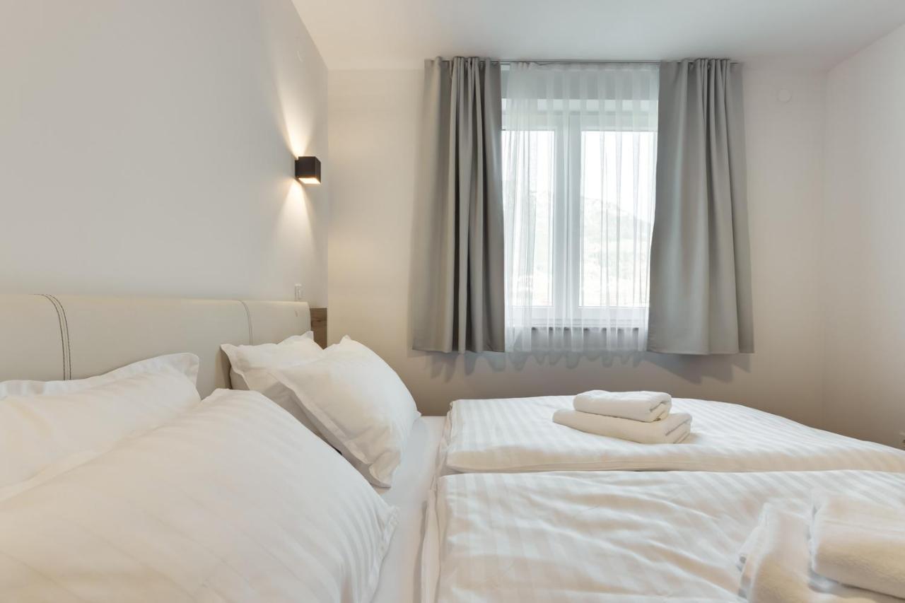 Chic Apartments With Balcony And Spa In Mojstrana Dış mekan fotoğraf
