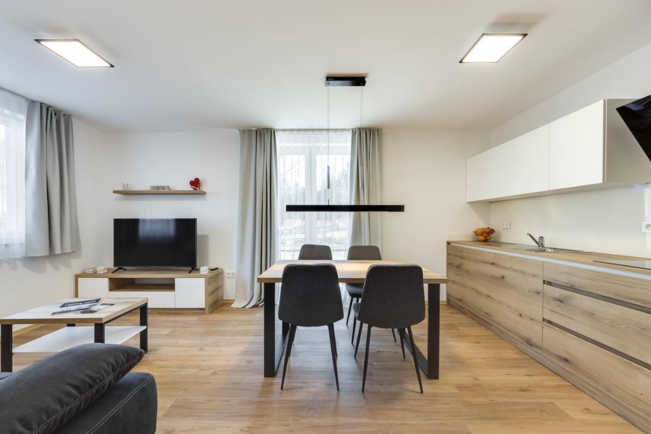 Chic Apartments With Balcony And Spa In Mojstrana Dış mekan fotoğraf