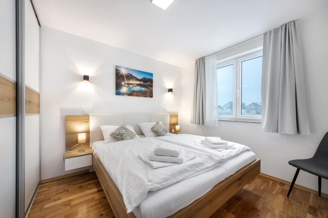 Chic Apartments With Balcony And Spa In Mojstrana Dış mekan fotoğraf